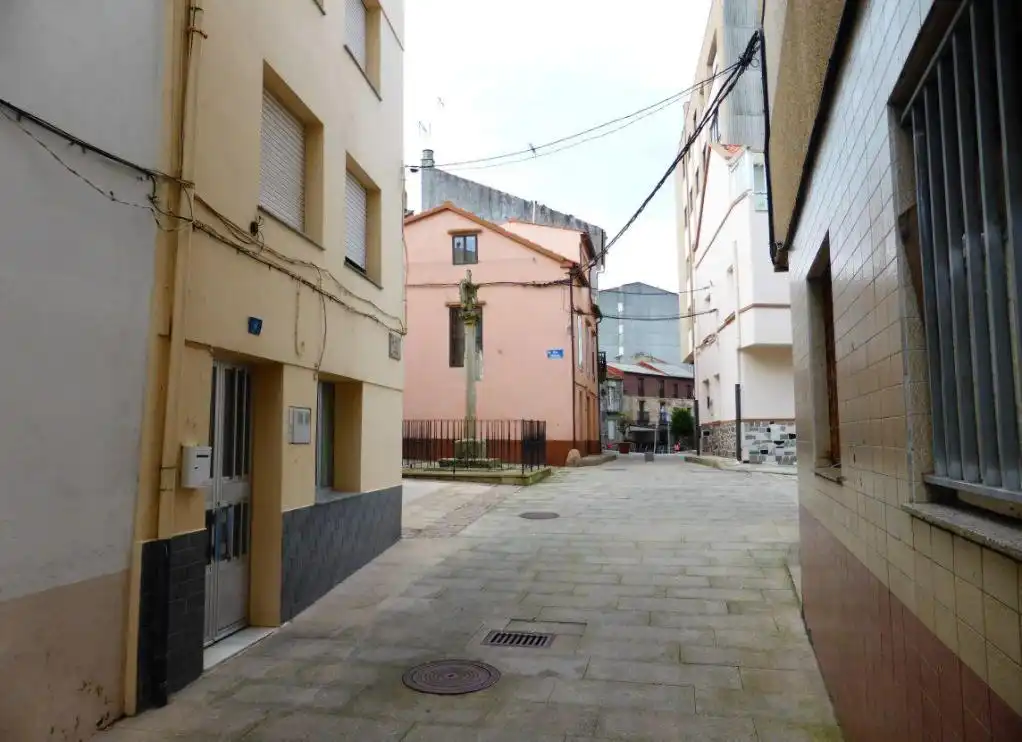 Casa adosada en venta en C/ Retiro, Santa Uxía de Ribeira