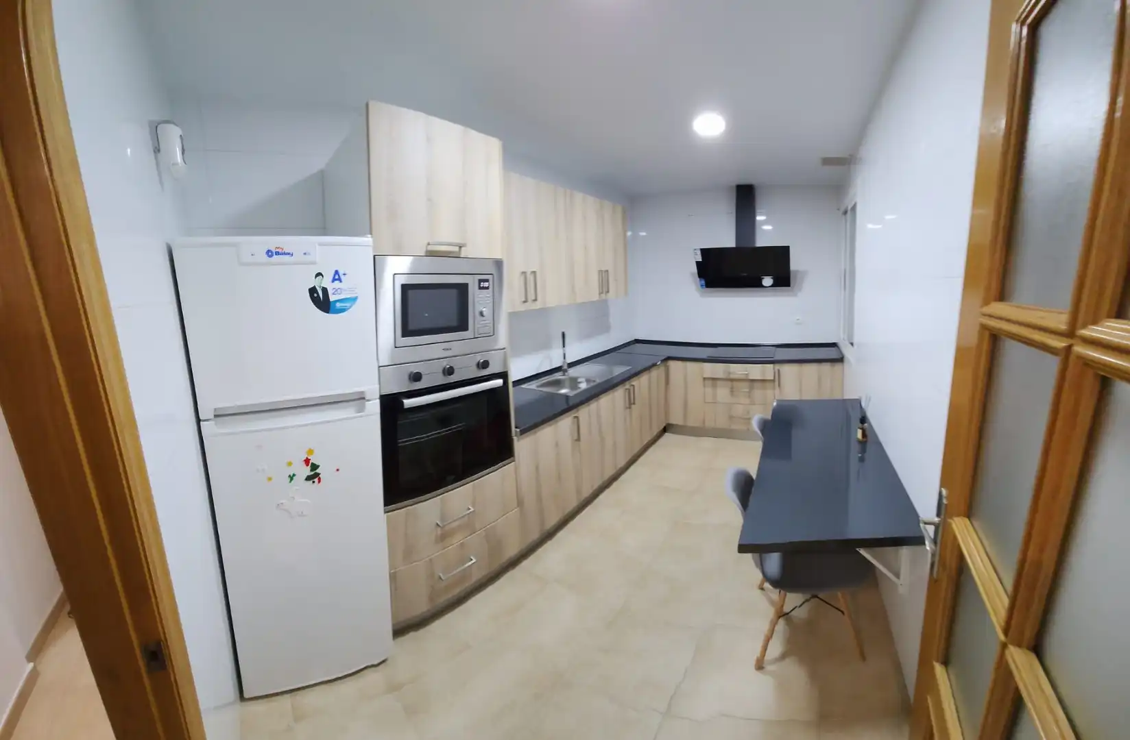 Cuina de Planta baixa de lloguer en Los Alcázares amb Aire condicionat, Terrassa i Moblat