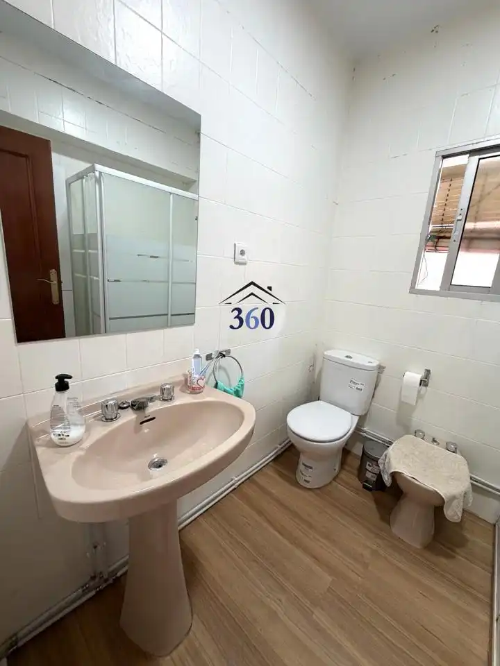 Bathroom of Flat for sale in Cáceres