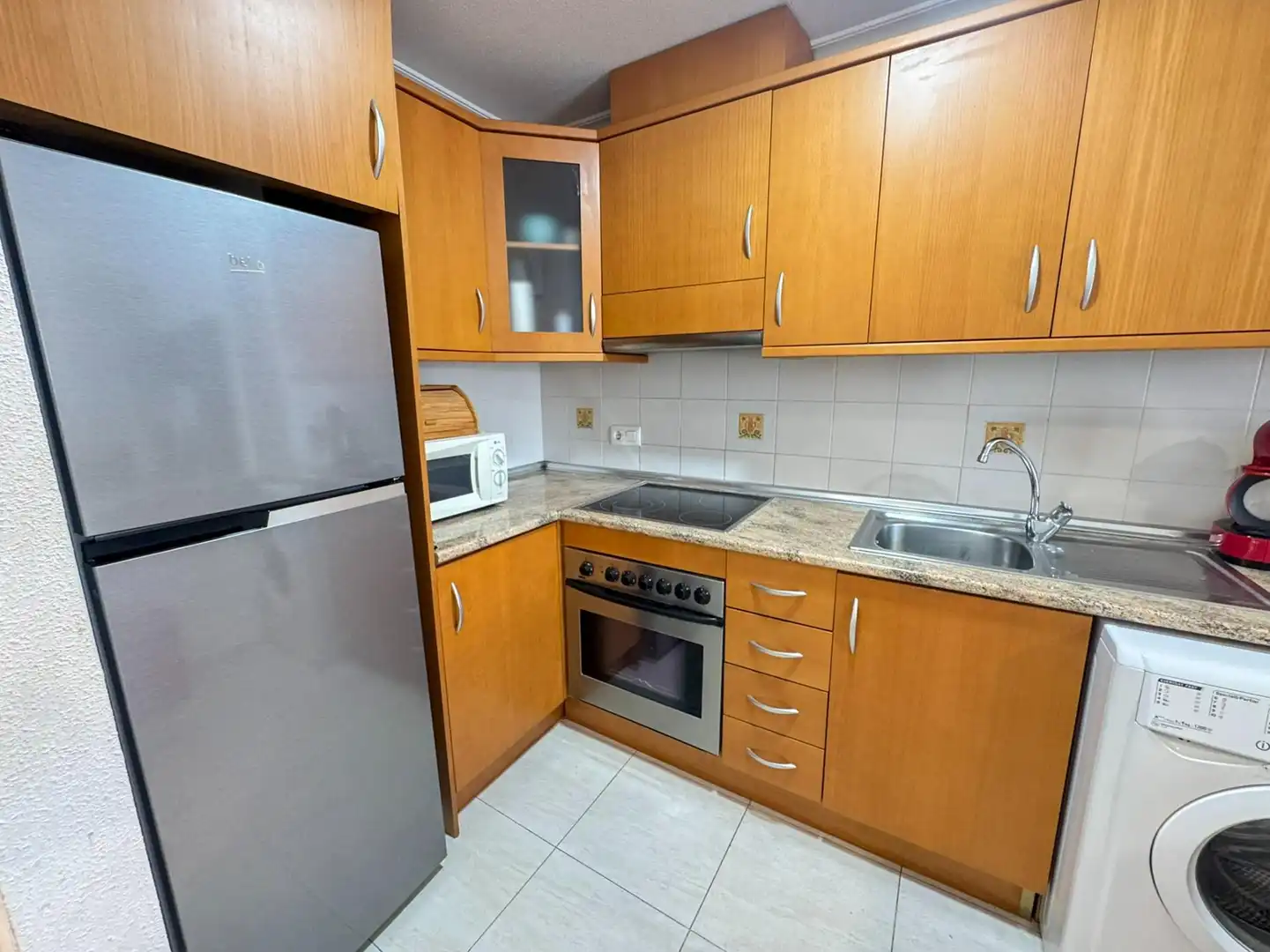 Cocina de Apartamento de alquiler en Orihuela con Aire acondicionado, Calefacción y Jardín privado