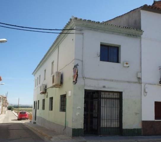 Edificio en Venta en Av Jose Antonio esq Av las Cortes de Aragón en Quinto