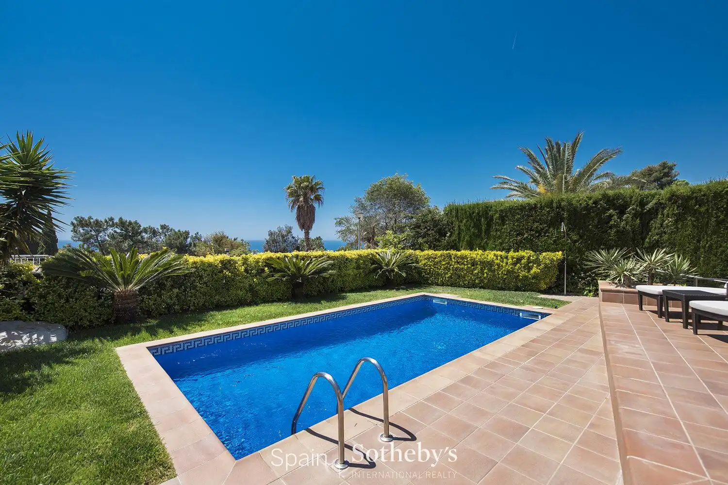 Casa con piscina en venta en Fenals, imagen 4