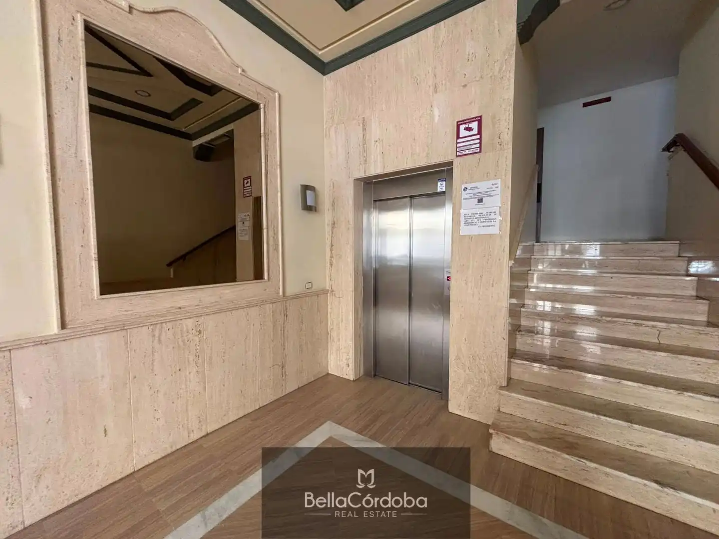 Piso con ascensor en venta en Poniente-Sur, imagen 2