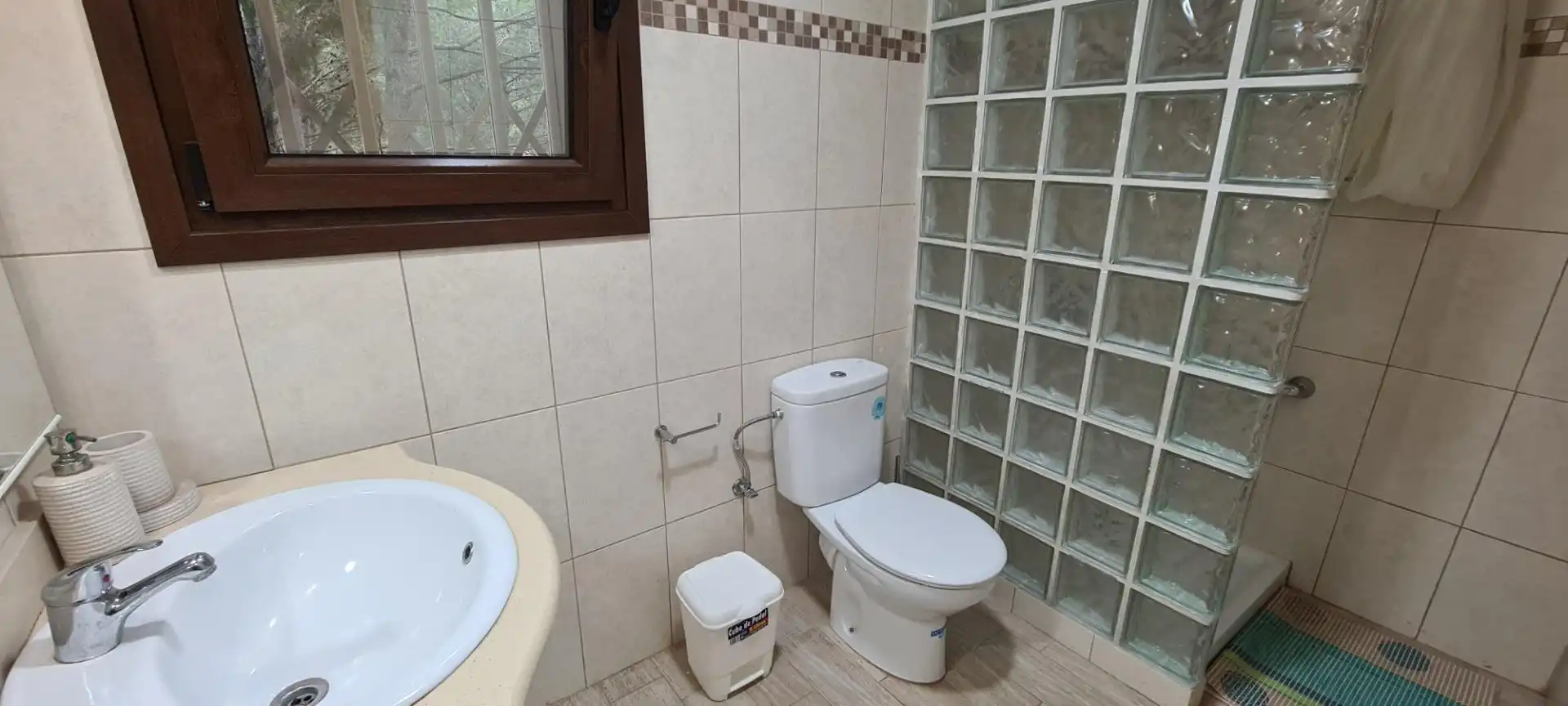 Bany de Casa o xalet en venda en L'Ametlla de Mar  amb Aire condicionat, Calefacció i Jardí privat