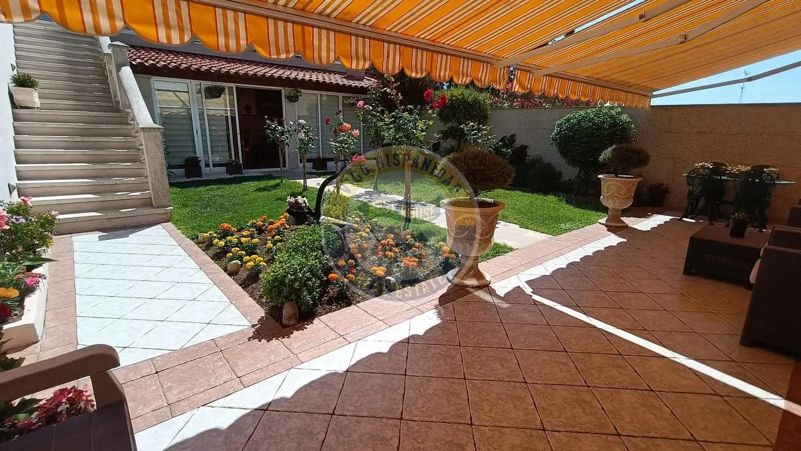 Casa adosada en venda a undefined Residencial Candeán, Cabral - Candeán