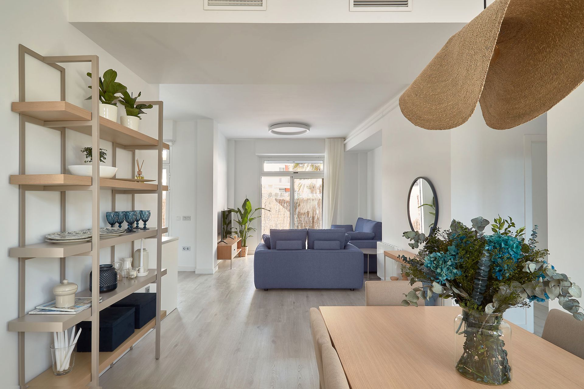 Sala d'estar de Planta baixa en venda en Vera amb Aire condicionat, Jardí privat i Terrassa