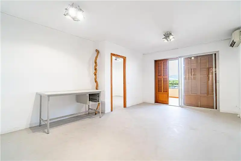 Außenansicht von Wohnung zum Verkauf in  Palma de Mallorca mit Klimaanlage und Terrasse