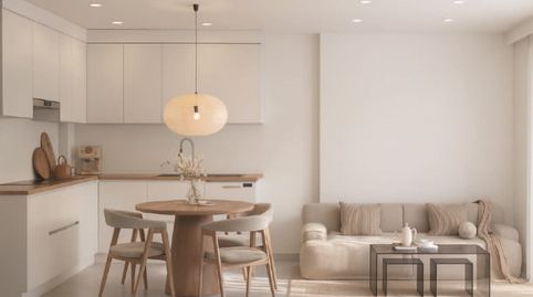Foto 5 de Apartament en venda a Calle Ramon Gallud, Las Piscinas Naturales, Torrevieja