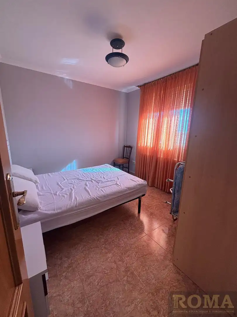 Dormitori de Casa o xalet en venda en Calvarrasa de Abajo amb Aire condicionat, Calefacció i Terrassa
