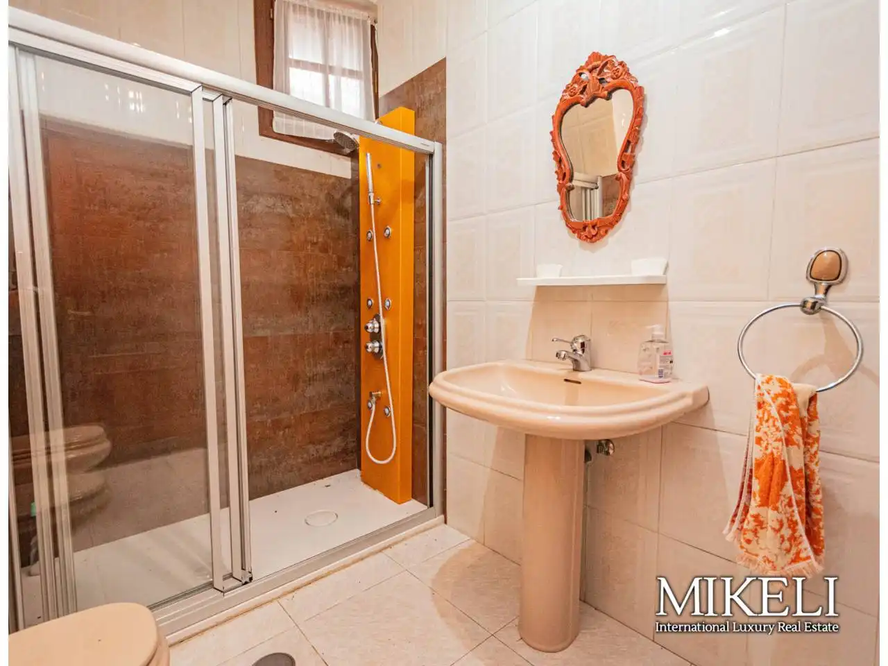 Baño de Casa o chalet en venta en Santillana del Mar con Calefacción, Jardín privado y Parquet