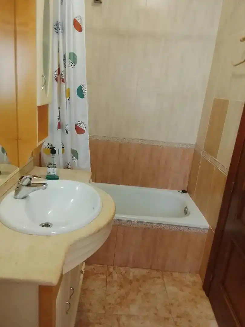 Baño de Casa adosada en venta en Cáñar con Amueblado, Horno y Lavadora