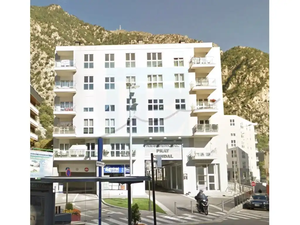 Piso en venta en Camí Ral, Santa Coloma
