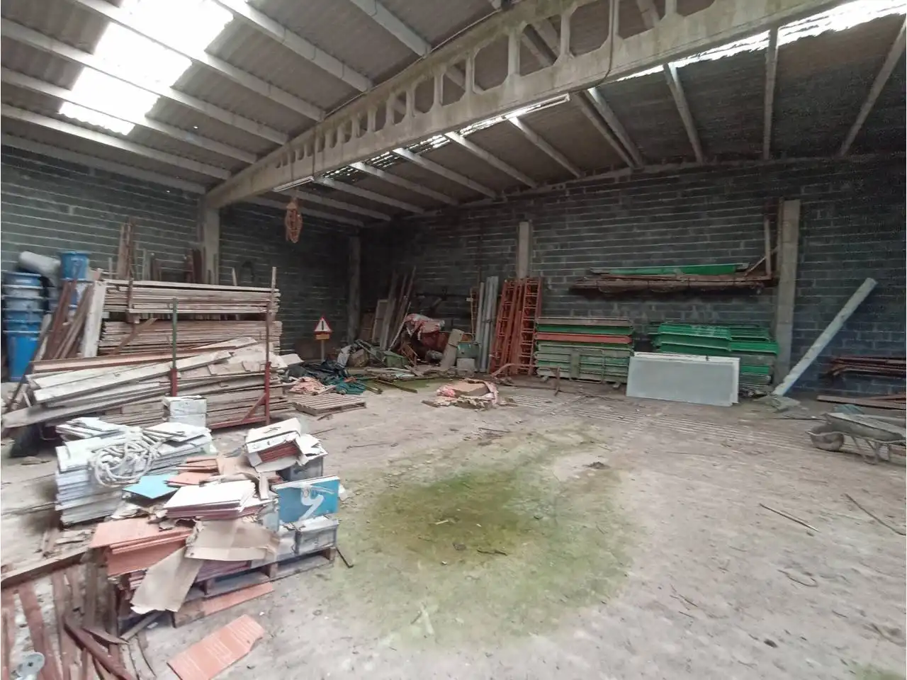 Fabrikhallen zum Verkauf in Zona de Plaza de Barcelos