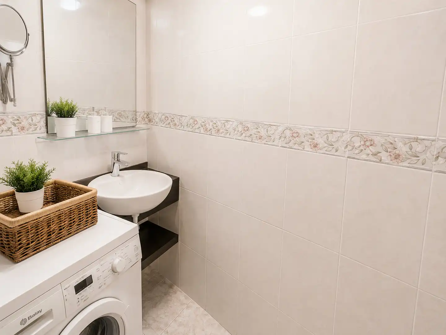 Bathroom of Flat for sale in Córdoba  with Air Conditioner, Heating and Oven