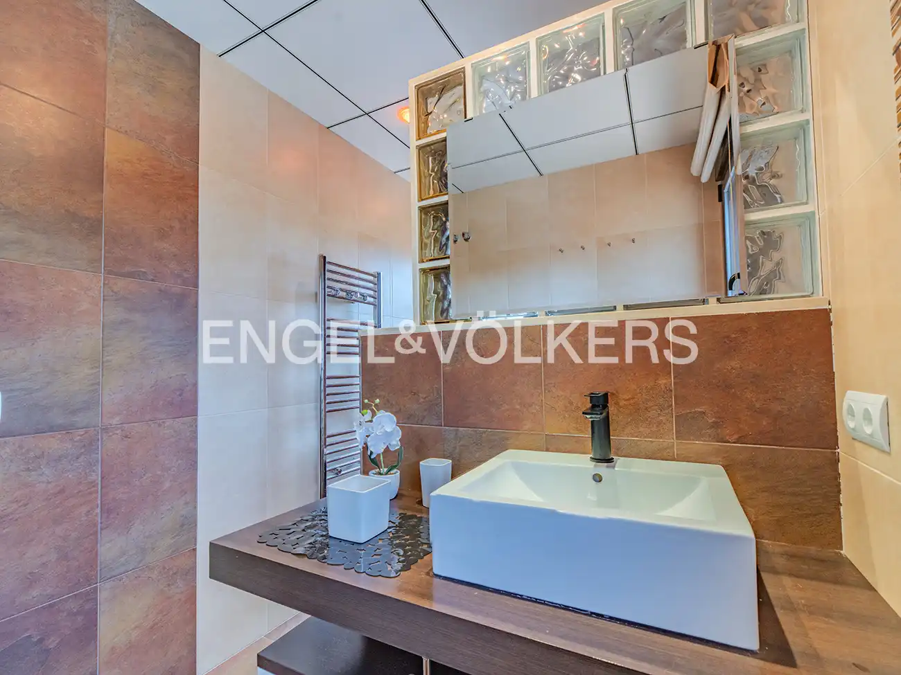 Baño de Casa o chalet en venta en El Campello con Aire acondicionado, Calefacción y Jardín privado