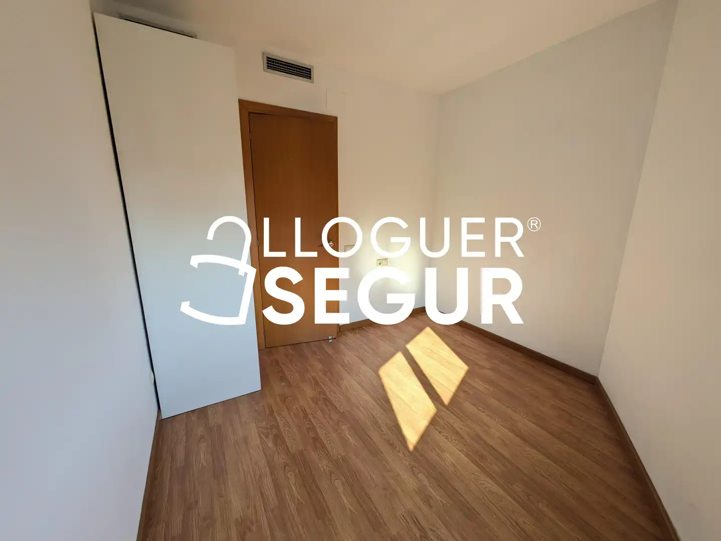 Flat for rent in de Gaudí, Sol i Padris - Sant Oleguer