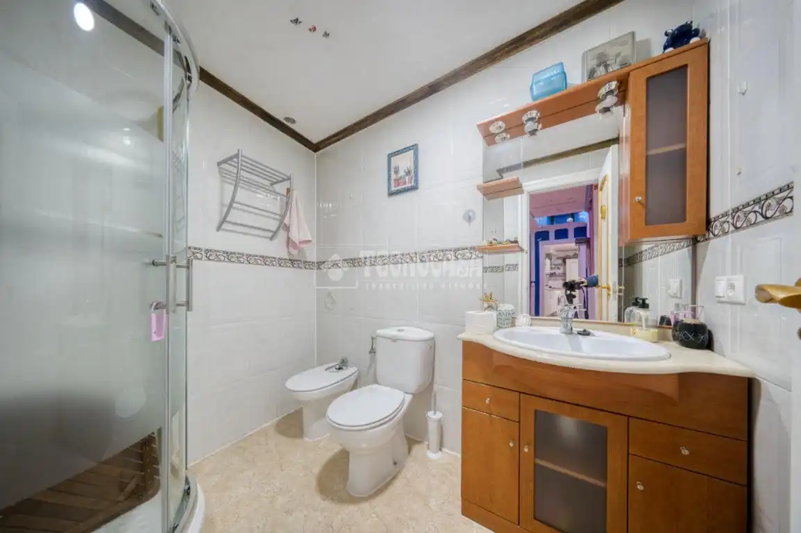 Casa adosada en venta en Venta de Baños