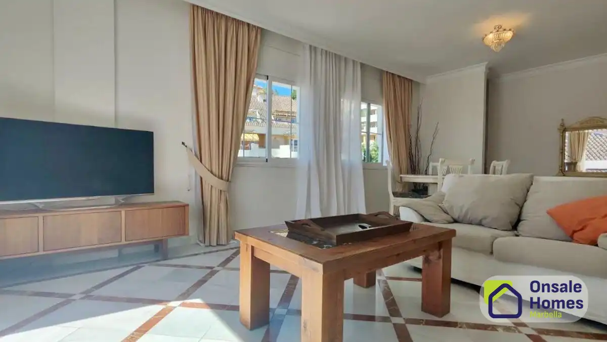 Duplex with terrace to rent in Calle el Califa, imagen 8