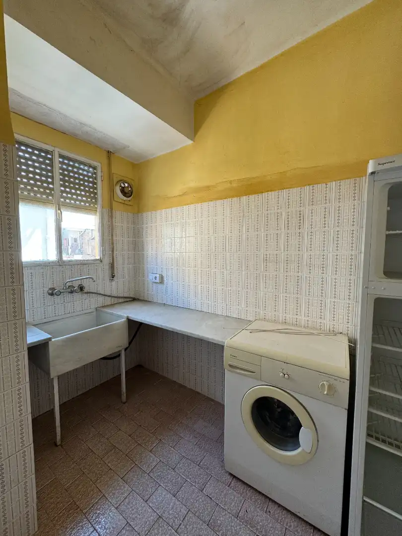 Cuina de Casa o xalet en venda en Serra amb Terrassa i Balcó