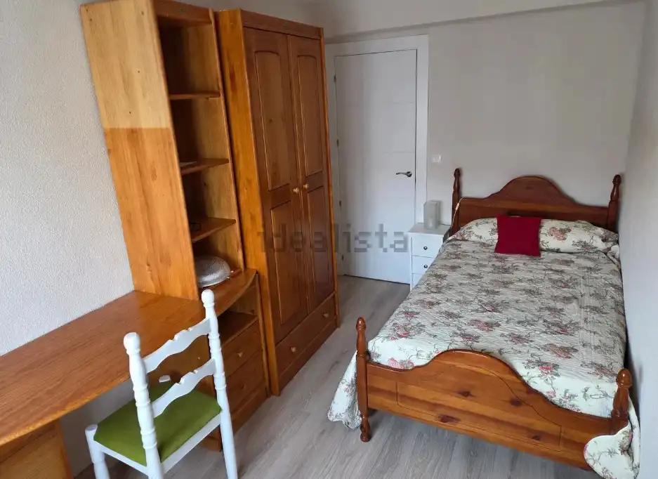 Bedroom of Flat for rent in Salamanca  with Heating, Terrace and Furnished