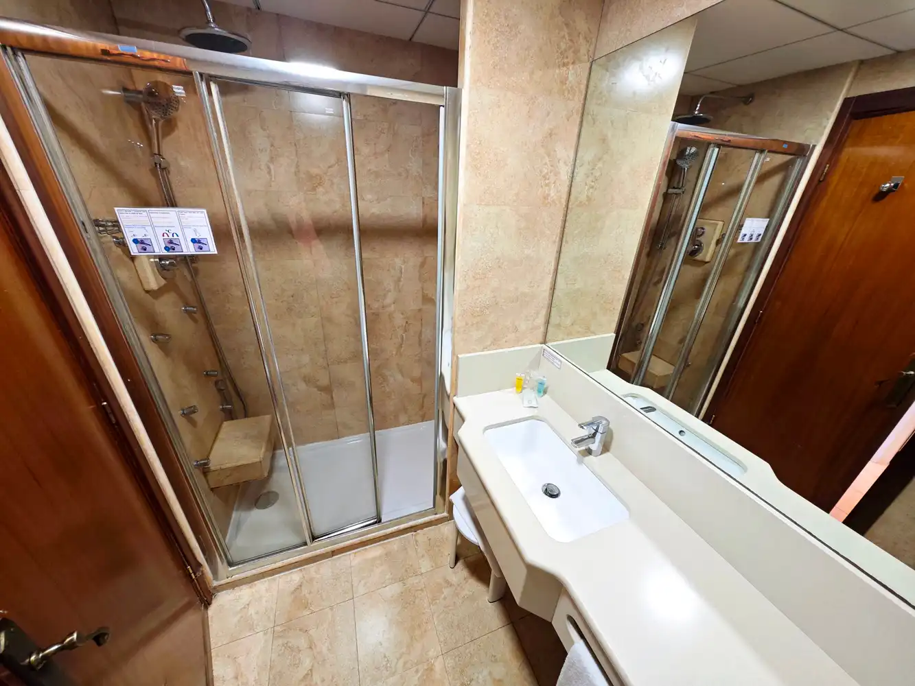 Baño de Estudio en venta en Calpe / Calp con Aire acondicionado, Calefacción y Terraza
