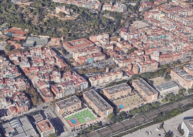 Local comercial en Venta en Castell - Poble Vell