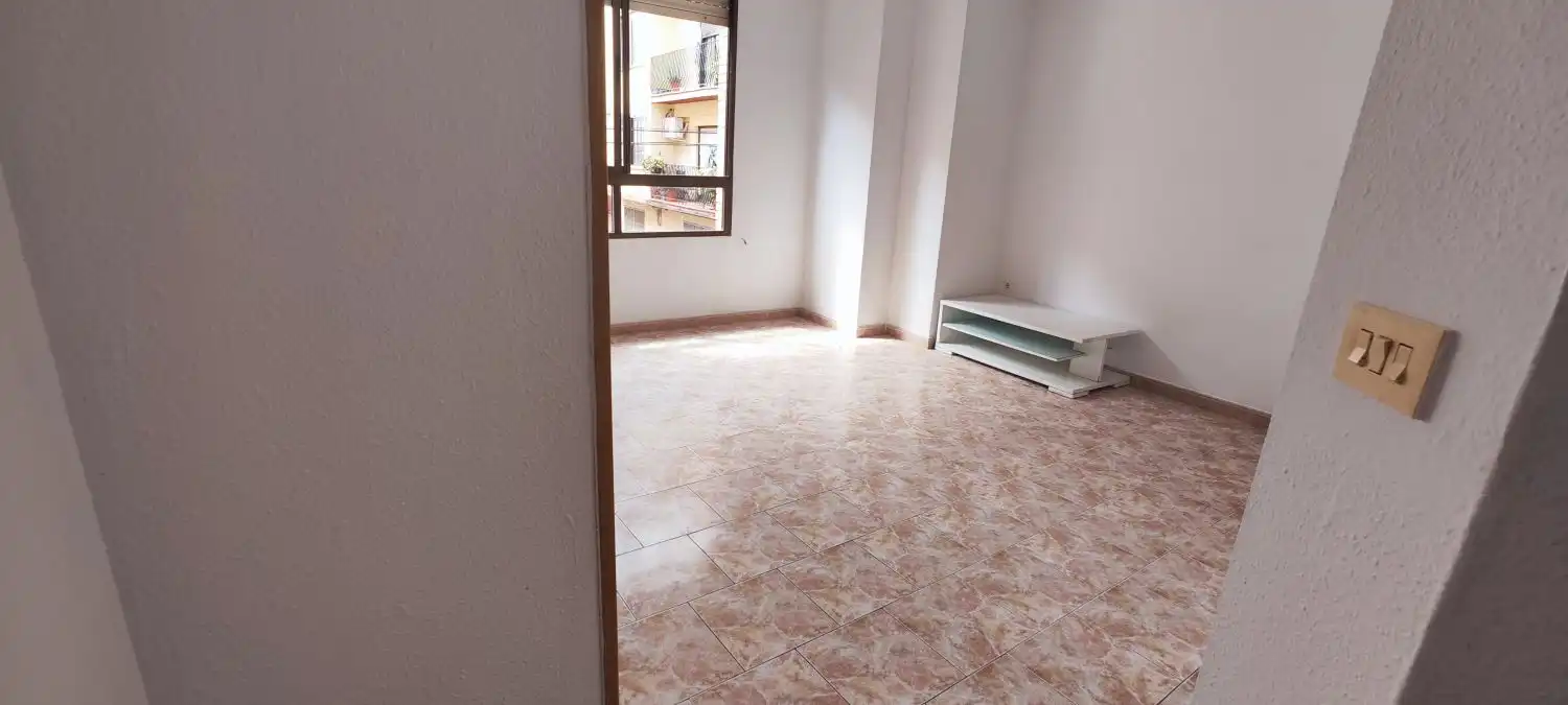 Dormitori de Pis en venda en Castellón de la Plana / Castelló de la Plana amb Terrassa