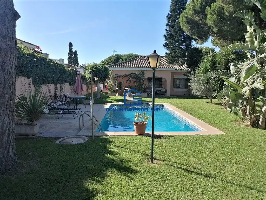 Garden of Houses for rent in El Puerto de Santa María  with Air Conditioner, Private garden and Swimming Pool