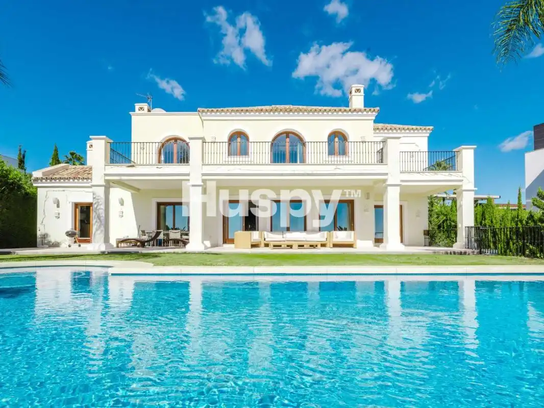Casa con balcón en alquiler en Urbanización Los Flamingos