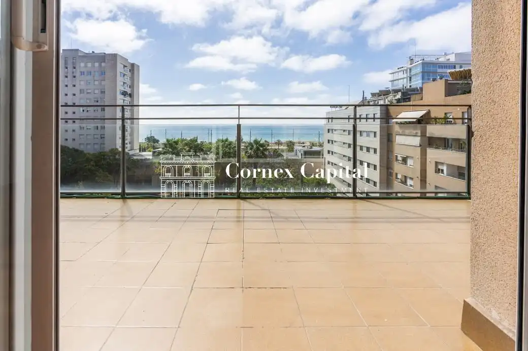 Terrassa de Dúplex en venda en Barcelona amb Aire condicionat, Calefacció i Jardí privat