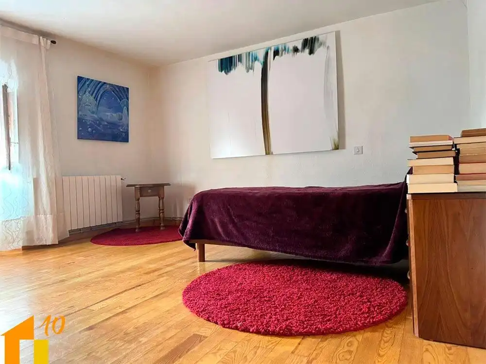 Bedroom of Houses for sale in Villaldemiro  with Heating, Storage room and Furnished