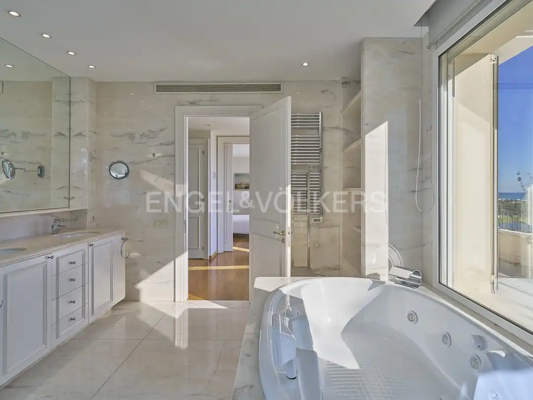 Bathroom of Country homes for sale in Sitges  with Air Conditioner, Heating and Private garden