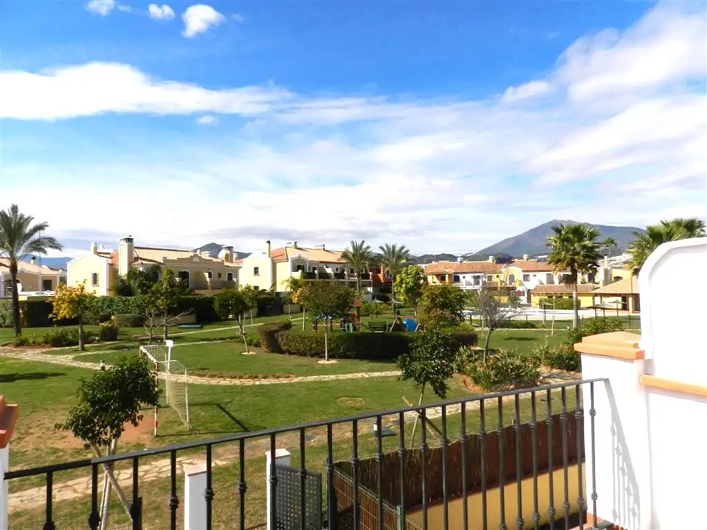 Vista exterior de Casa adosada en venta en Marbella con Aire acondicionado, Calefacción y Terraza