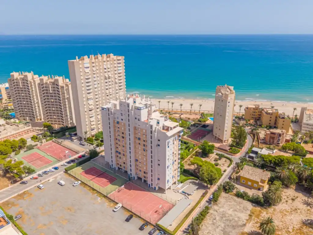 Apartamento con piscina en venta en Calle Magraner, Del, imagen 3