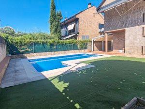 Foto 2 de Casa o xalet en venda a Calle Acebo, Marazuela - El Torreón, Madrid