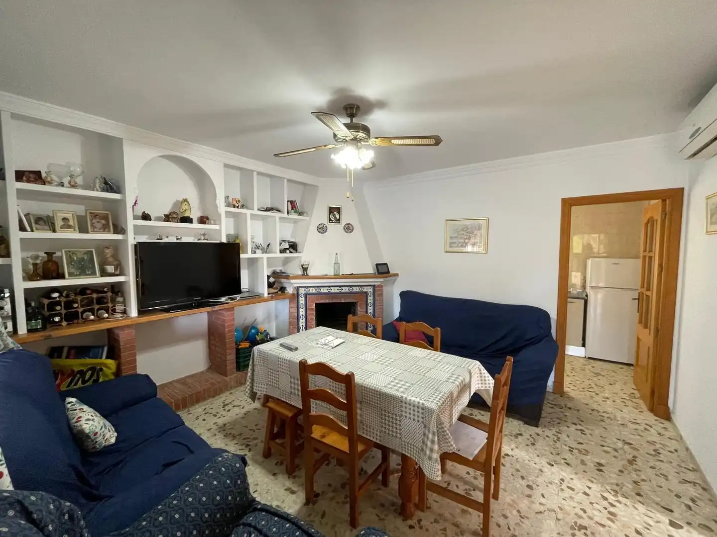 Sala d'estar de Casa o xalet en venda en Chiclana de la Frontera amb Jardí privat, Terrassa i Traster