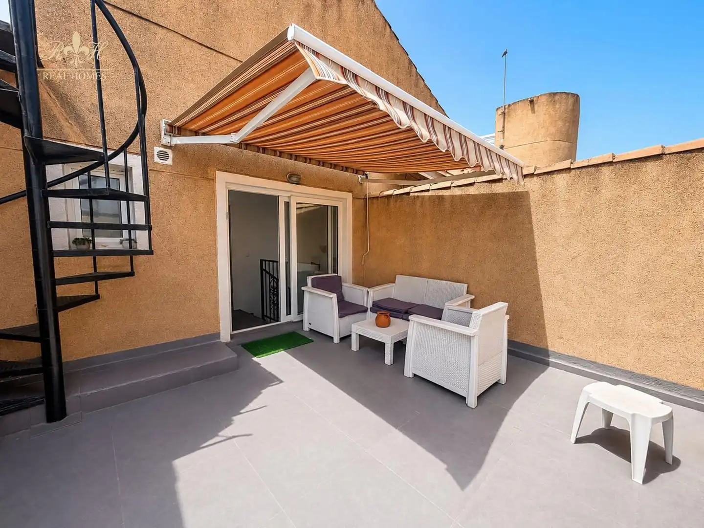 Terraza de Dúplex de alquiler en L'Alfàs del Pi con Aire acondicionado, Calefacción y Terraza