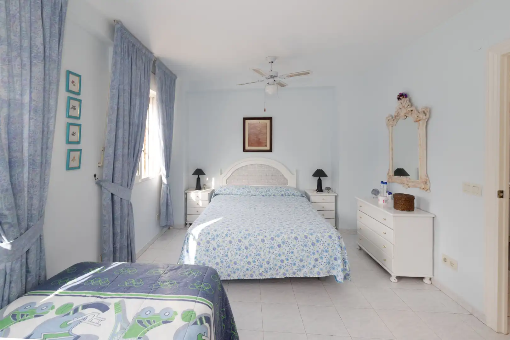 Bedroom of Flat for sale in Marbella  with Community pool