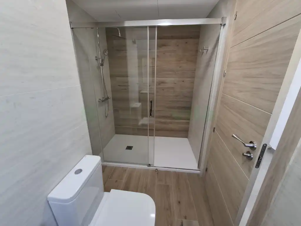 Baño de Dúplex de alquiler en Malgrat de Mar con Lavadora y Balcón