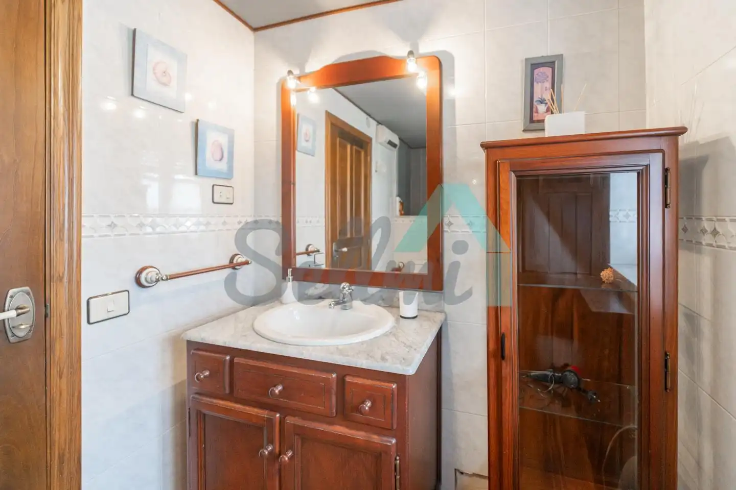 Baño de Casa o chalet en venta en Castropol con Calefacción y Jardín privado