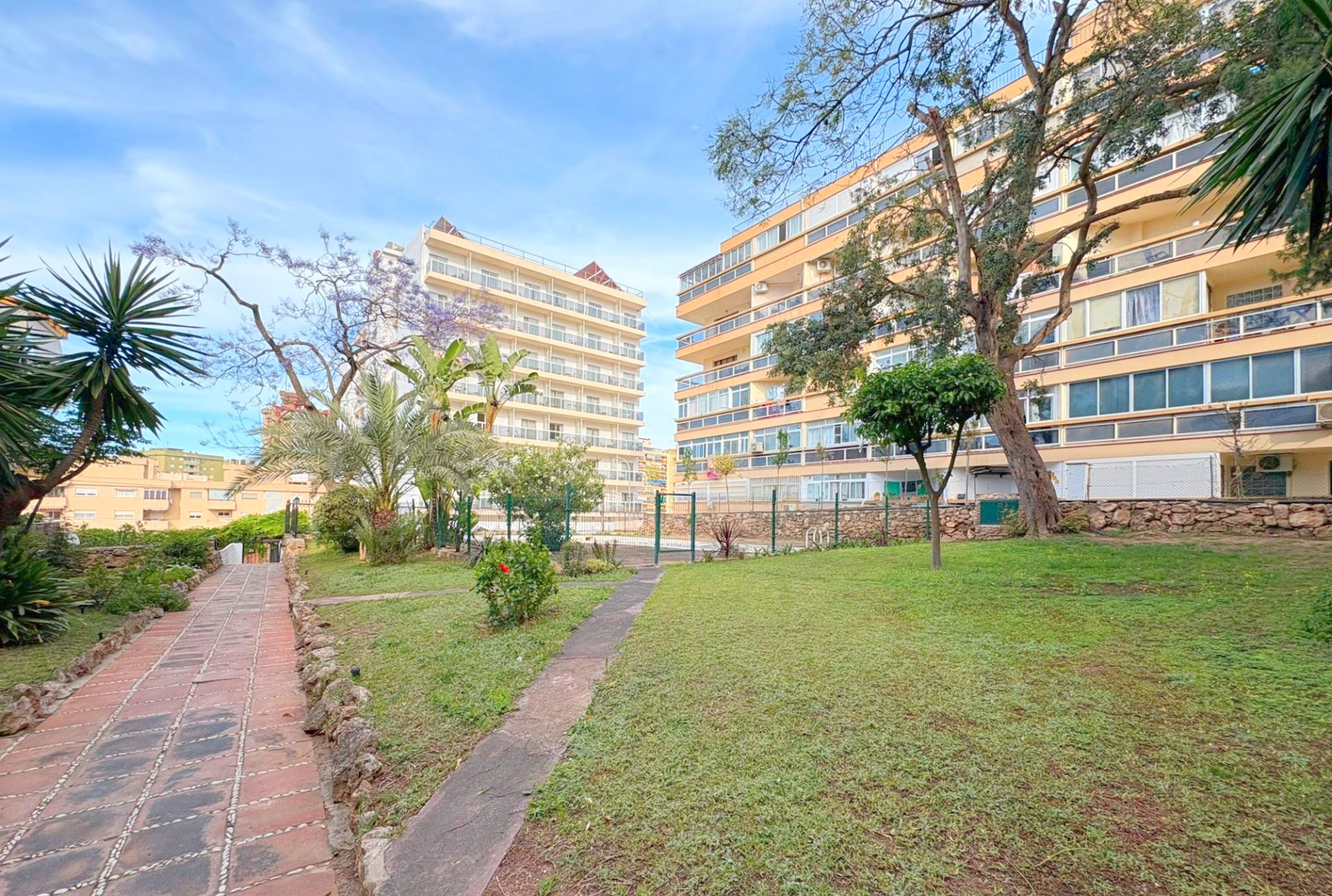 Exterior view of Planta baja for sale in Torremolinos  with Oven, Washing machine and Community pool