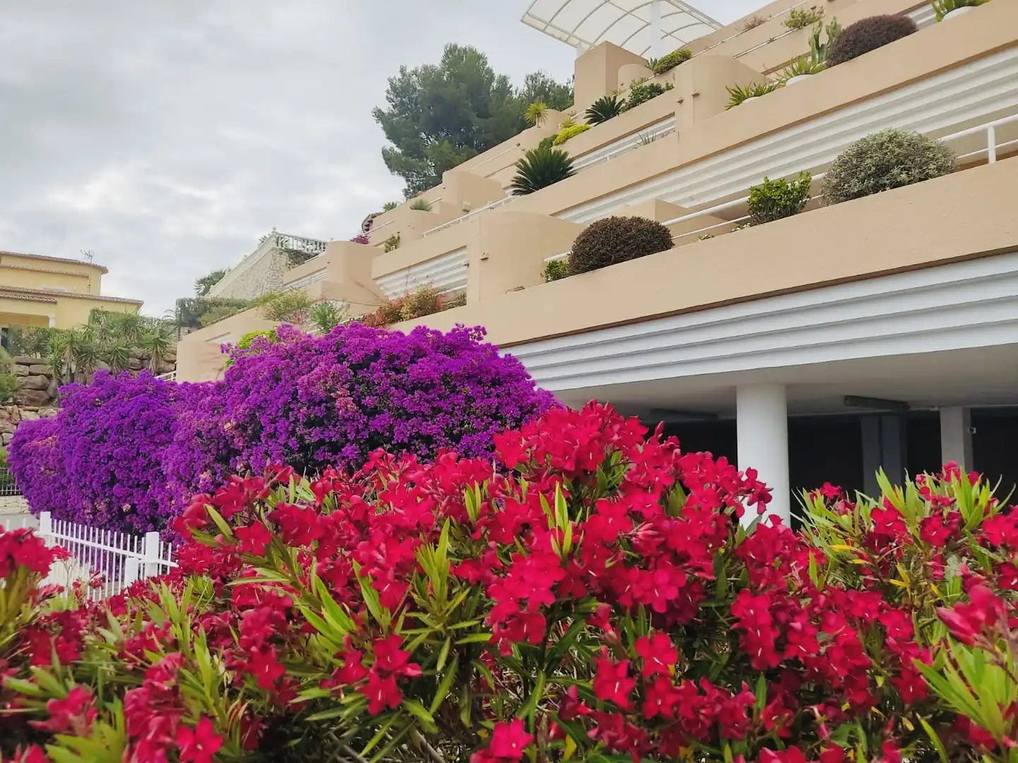 Vista exterior de Àtic en venda en Dénia amb Aire condicionat, Calefacció i Terrassa