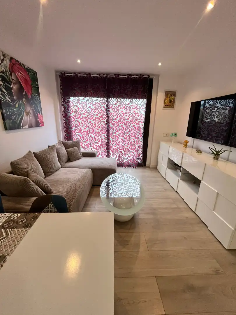 Living room of Flat for sale in Cubelles  with Air Conditioner, Parquet flooring and Terrace