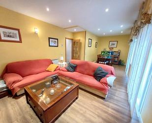 Living room of Flat for sale in Becerril de la Sierra  with Air Conditioner, Heating and Terrace