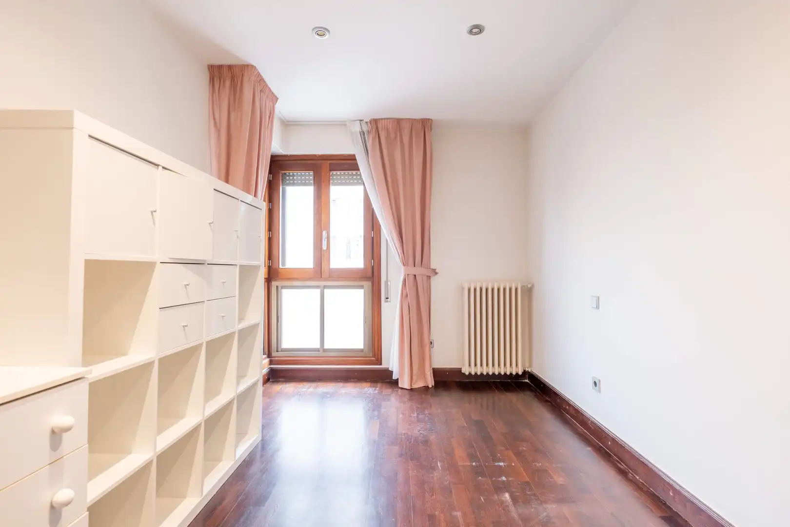 Habitación de Piso de alquiler en Zaragoza con Aire acondicionado, Calefacción y Parquet