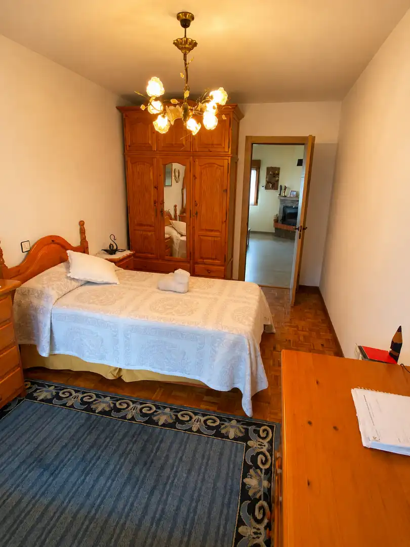 Habitación de Casa o chalet en venta en Gijón  con Calefacción, Jardín privado y Parquet
