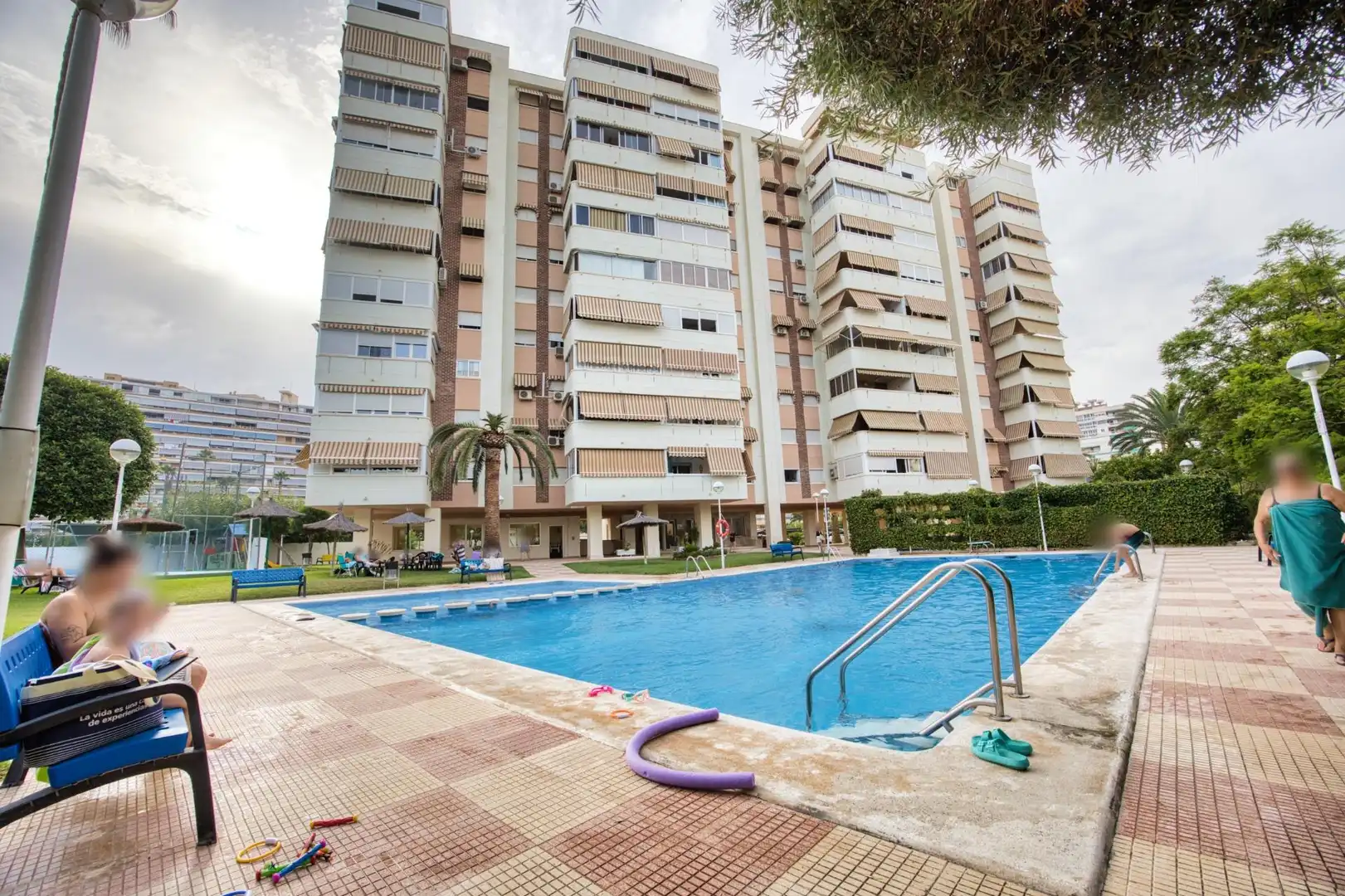 Swimming pool of Flat for sale in Alicante / Alacant  with Air Conditioner, Private garden and Balcony
