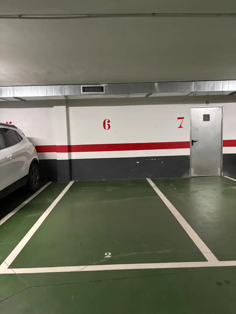 Parking de Piso en venta en Fuentes de Ebro con Trastero