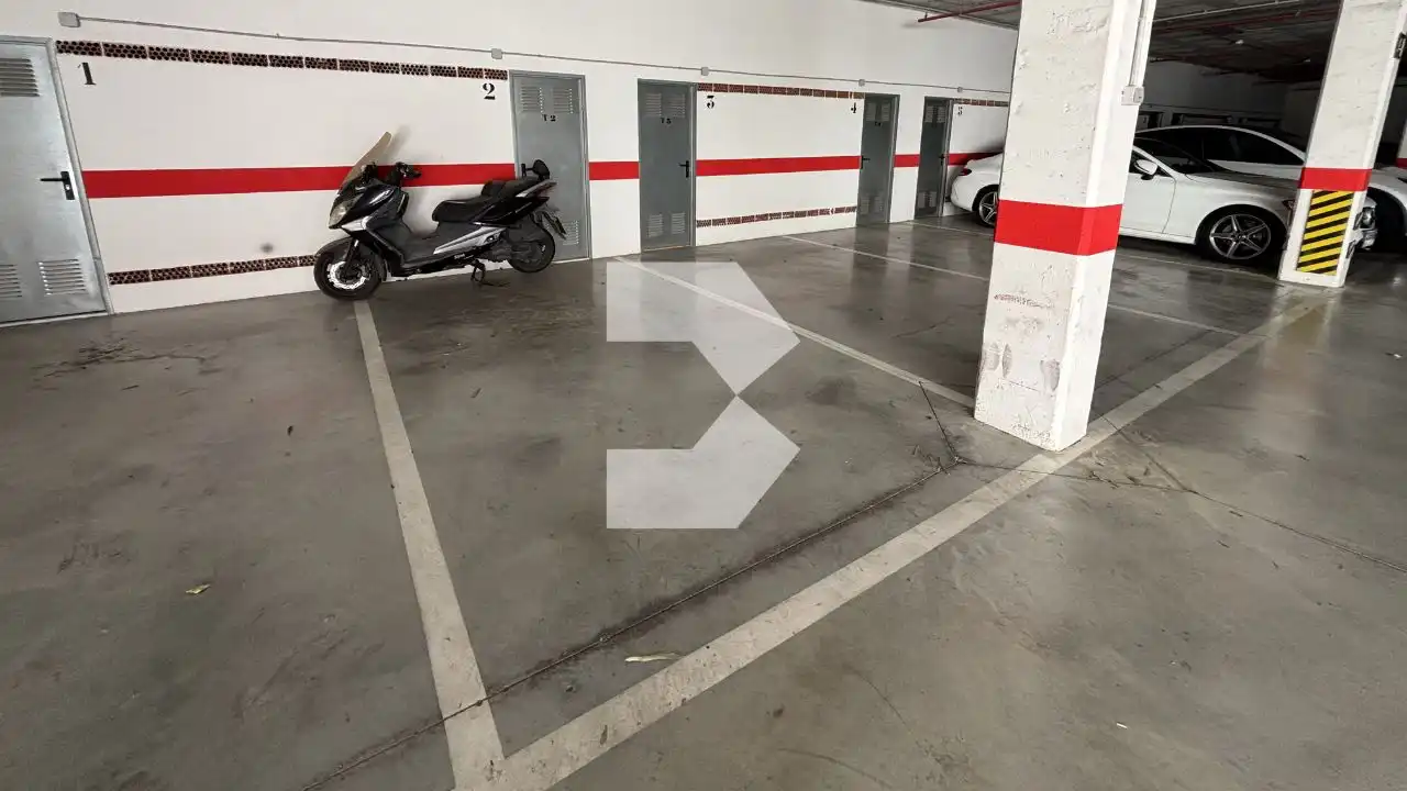 Parkplatz von Wohnung zum Verkauf in Alicante / Alacant mit Klimaanlage, Parkett und Terrasse