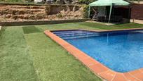 Piscina de Casa o xalet en venda en Bigues i Riells amb Aire condicionat, Calefacció i Jardí privat